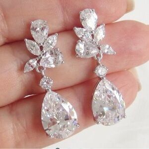 Elegant 925 sterling Silver white sapphire Drop Earrings
